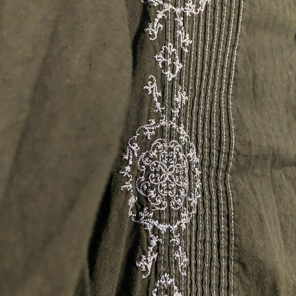 Guess Dress Shirt Embroidered TAGGED M - Picture 2 of 5